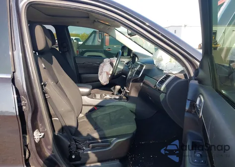 2013 Jeep Grand Cherokee Laredo z USA, uszkodzony, nr VIN 1C4RJFAG8DC633305